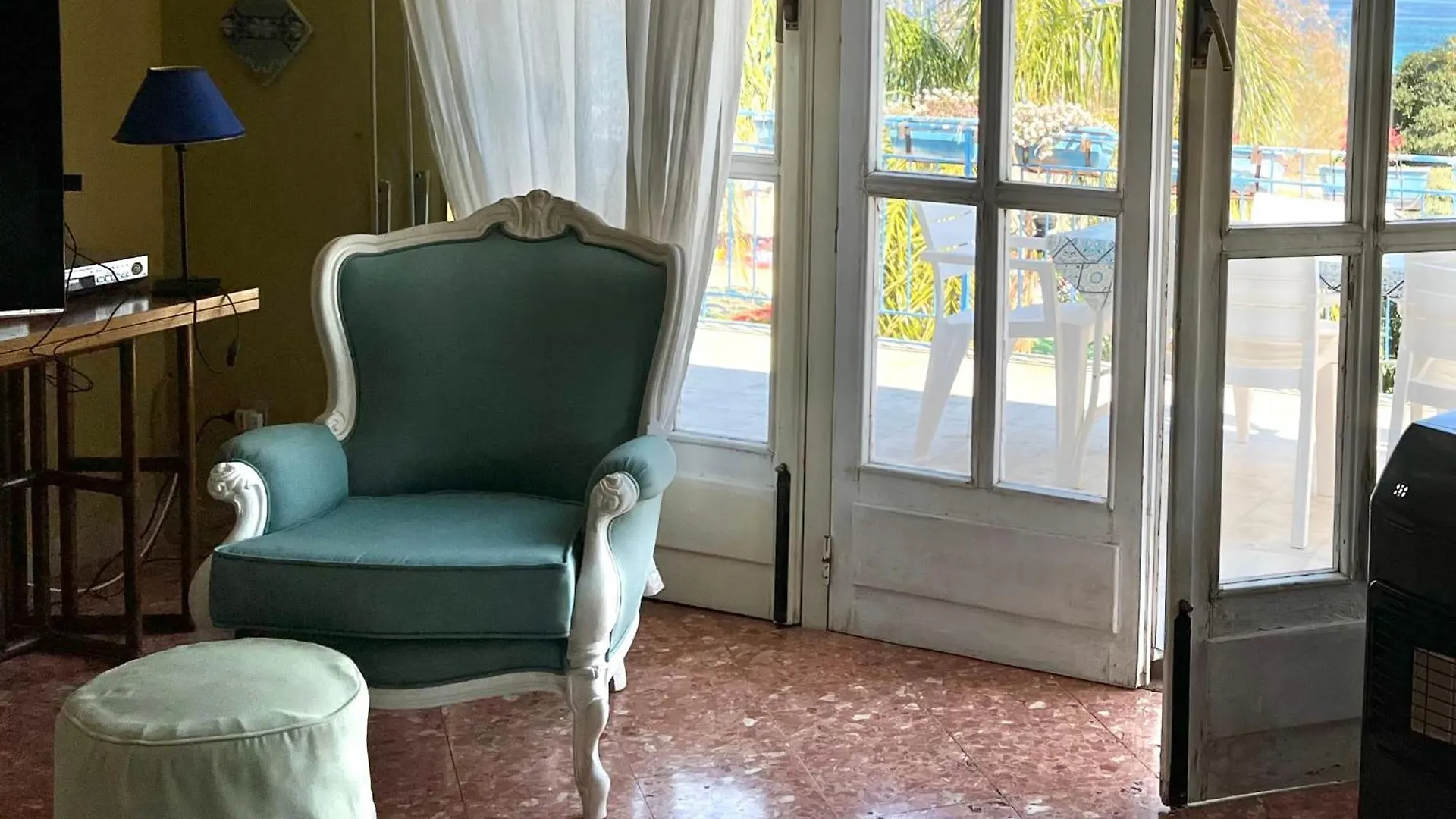 Apartment A Casa Di Vale, Relax In Front Of Mondello Beach Palermo Italy