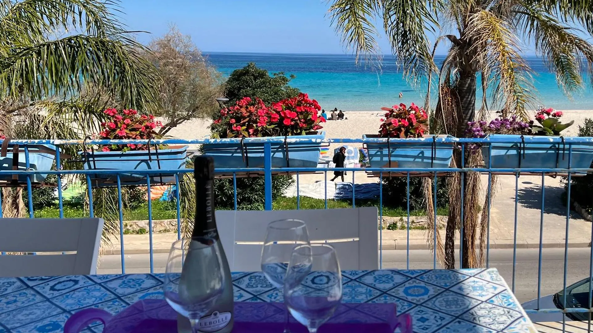 A Casa Di Vale, Relax In Front Of Mondello Beach Palermo