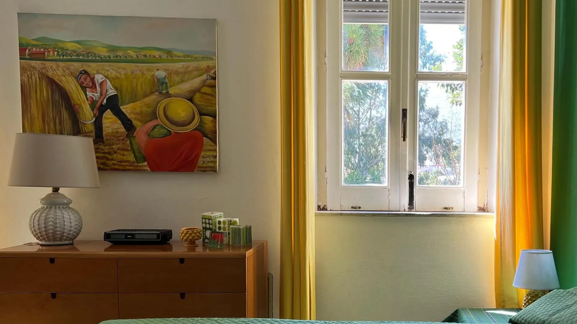 A Casa Di Vale, Relax In Front Of Mondello Beach Apartment Palermo 0*,  Italy